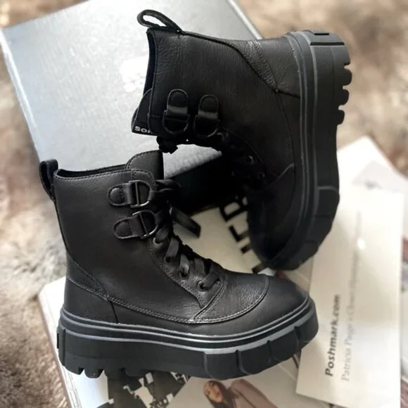 Free People x Sorel Caribou X Lace Up Boots - Picture 1 of 15